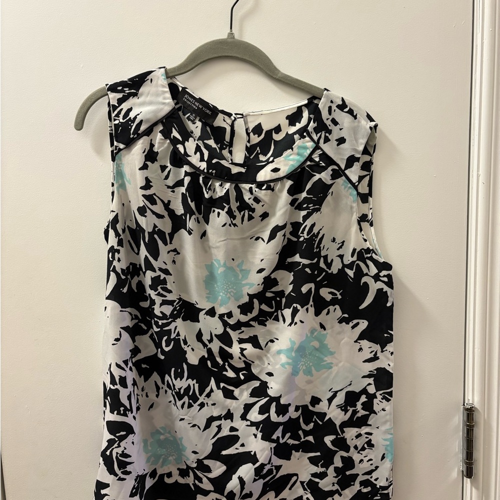 Jones New York Black and White Floral Blouse